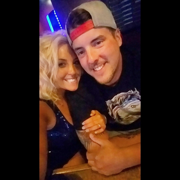 Meet your Posher, Hannah - Picture 1 of 1